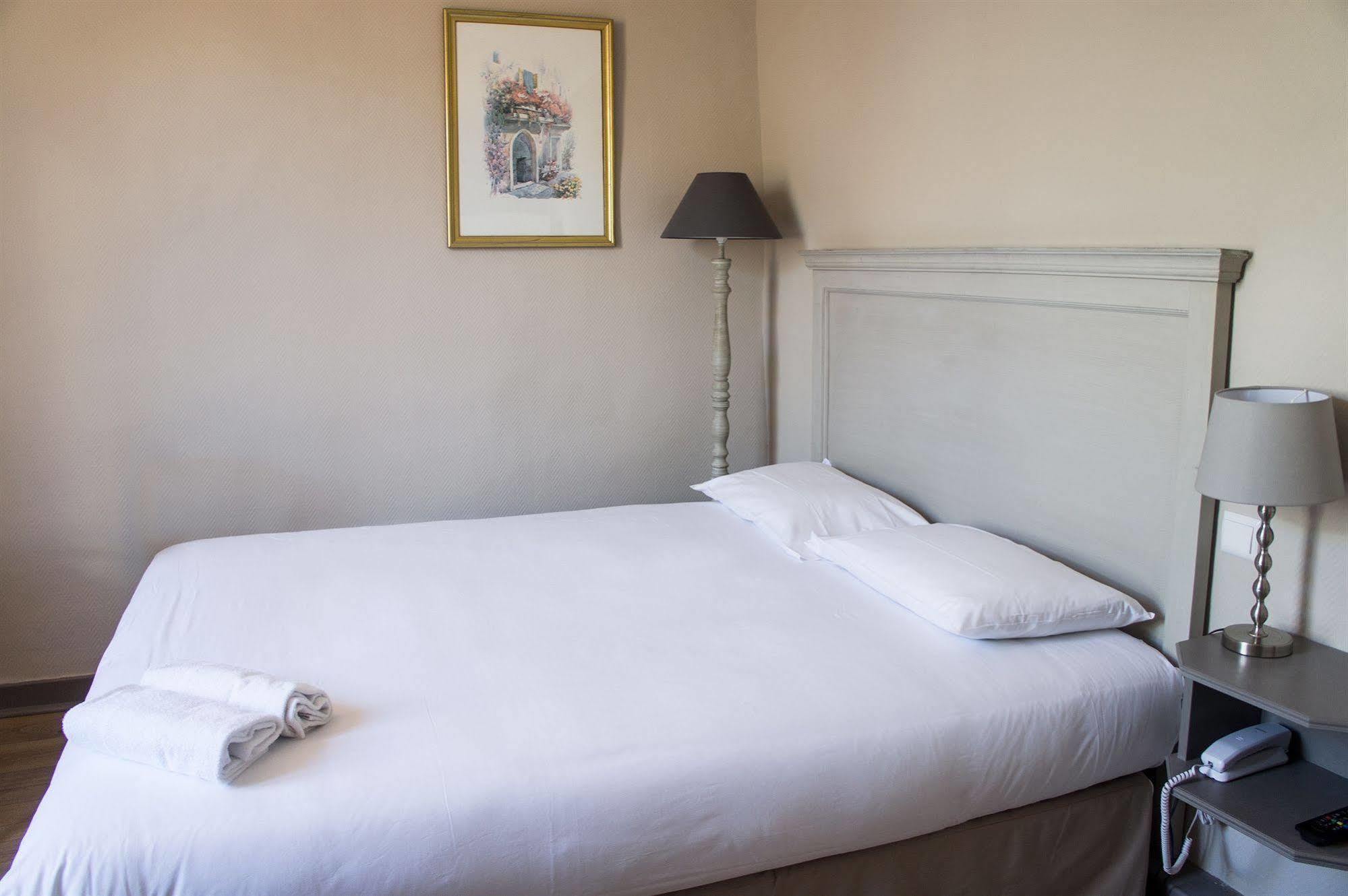 Hotel De France - Hotel De Charme En Provence Saint-Maximin-la-Sainte-Baume Luaran gambar